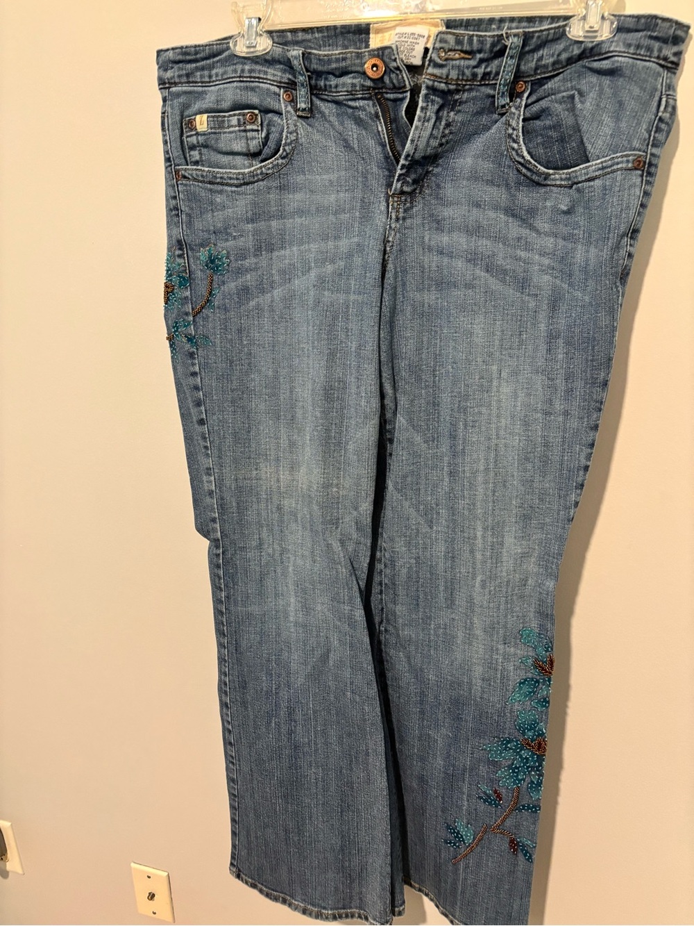 Z Cavaricci Light Blue Embroidered /beaded Women’s Jeans